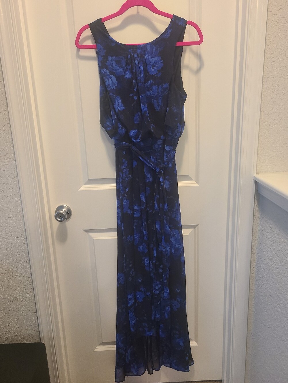 Floral Blue and Black Sleeveless Maxi Dress Size 14